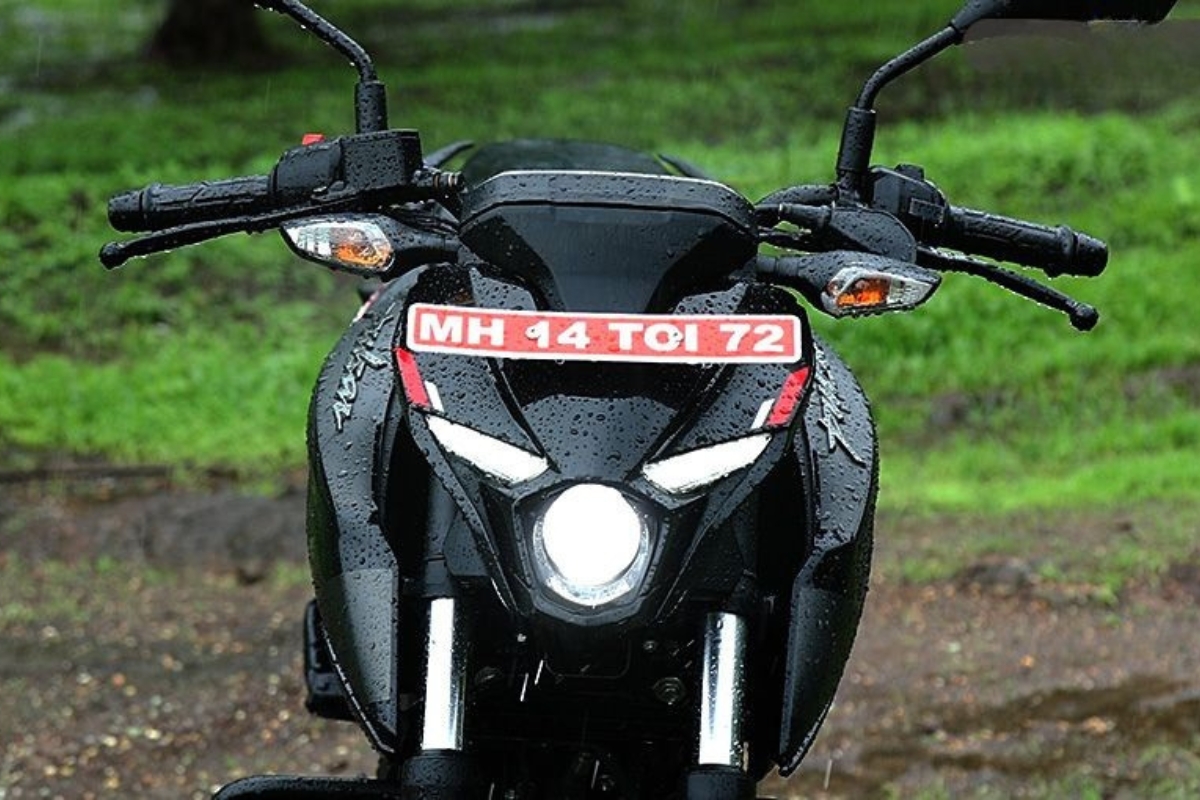 Bajaj Pulsar N160