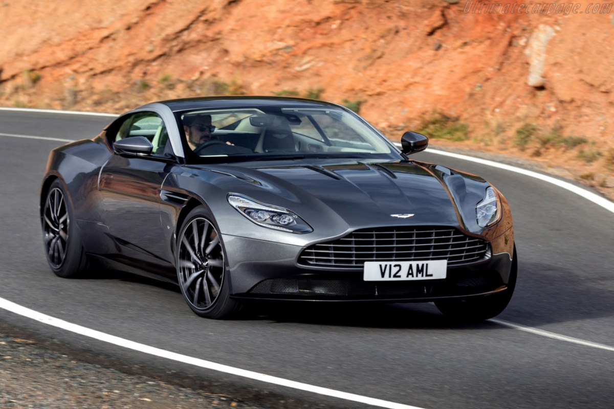 Aston Martin DB11