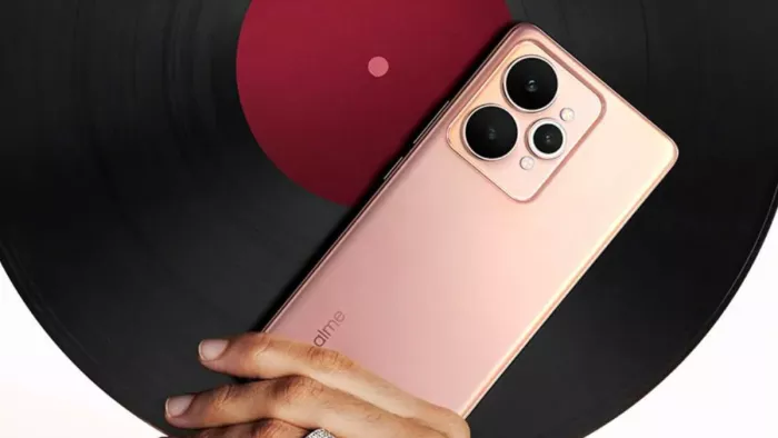 Realme 15 Pro लॉन्च स्टाइलिश लुक और दमदार फीचर्स के साथ!
