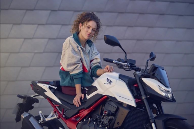 Honda CB750 Hornet: अब भारतीय राइडर्स को मिलेगा असली स्टिंग वाला अनुभव!