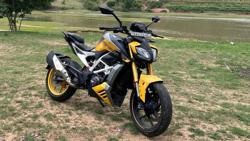 आ गया रफ्तार का शहंशाह TVS Apache RTR 310! Price -Mileage, Images, Colours