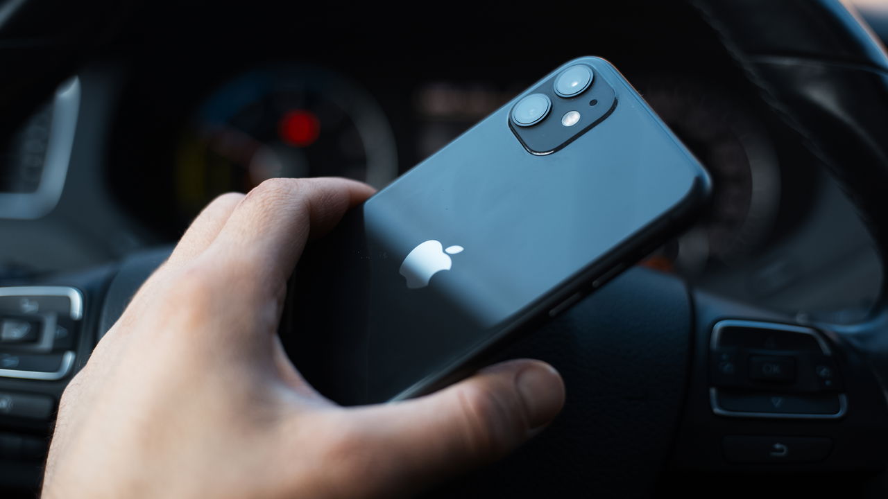 iPhone 16