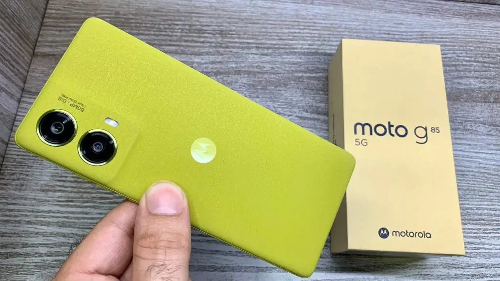 120Hz डिस्प्ले और Snapdragon पावर के साथ Moto G85 ने मचाया धमाल