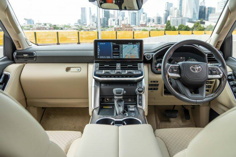 Toyota Land Cruiser 300