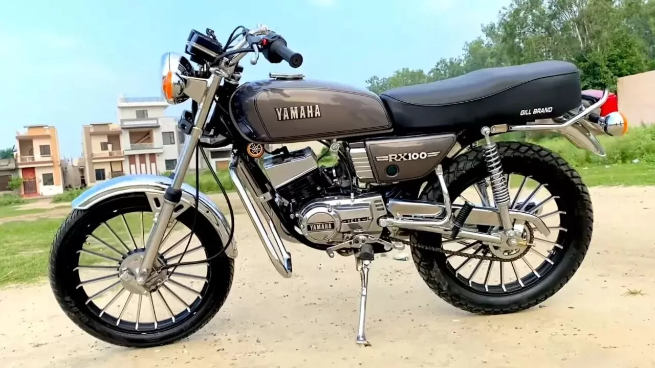Yamaha RX 100 Returns: रेट्रो लुक, 45+ kmpl माइलेज और जबरदस्त कीमत