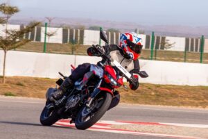 Hero Xtreme 125R 124.7cc पावरफुल इंजन, ABS ब्रेकिंग और कीमत 99,310 से शुरू