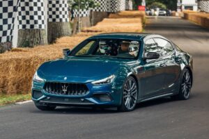 Maserati Ghibli भारत में 1.17 करोड़ से शुरू, 0 से 100 kmph सिर्फ 4.3 सेकंड में पकड़ती रफ्तार
