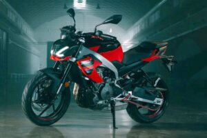 Aprilia Tuono 457 दमदार 457cc इंजन और एडवांस फीचर्स के साथ सिर्फ 3,95,000 में