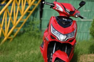 Hop Electric LEO 2.4kWh बैटरी, 125km रेंज और स्मार्टफोन कनेक्टिविटी कीमत 97,504